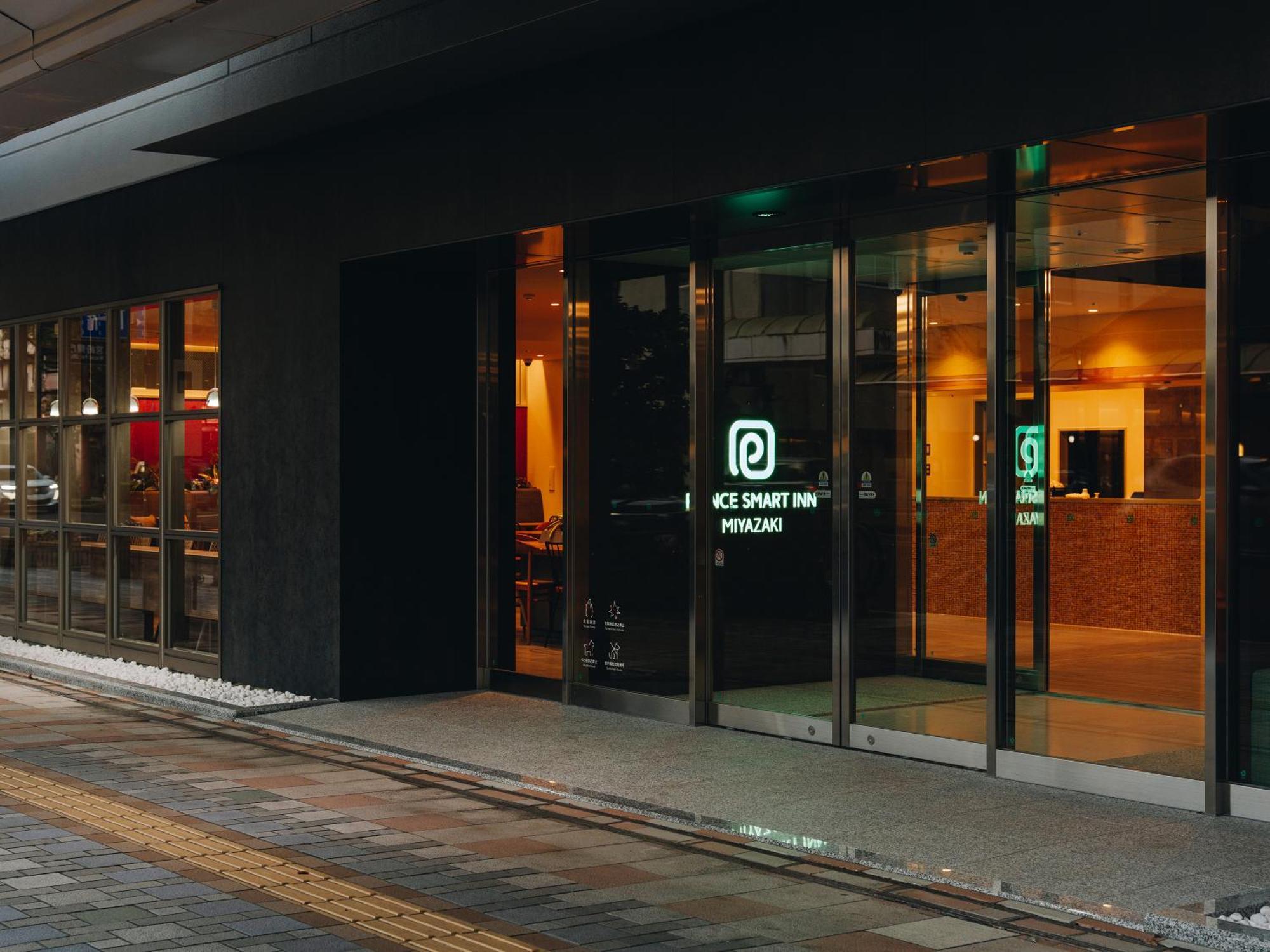 Prince Smart Inn Миядзаки Екстериор снимка